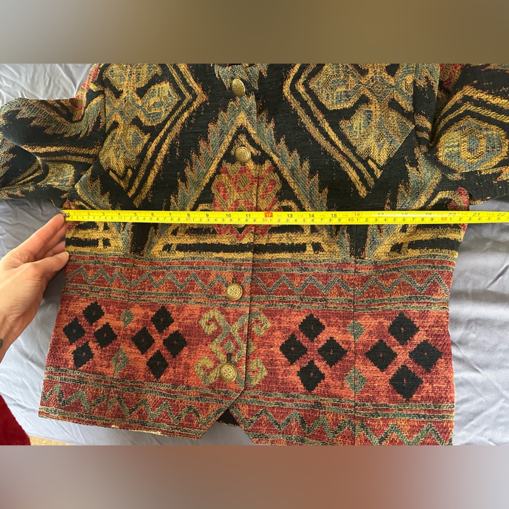 Vintage Wraps Collection Cropped Tapestry Jacket - Picture 8 of 9
